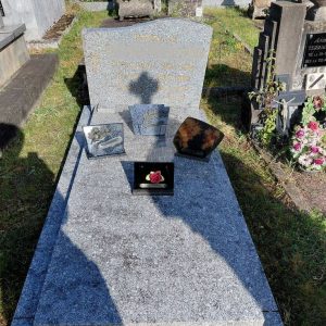 Entretien de tombe simple – Intervention unique