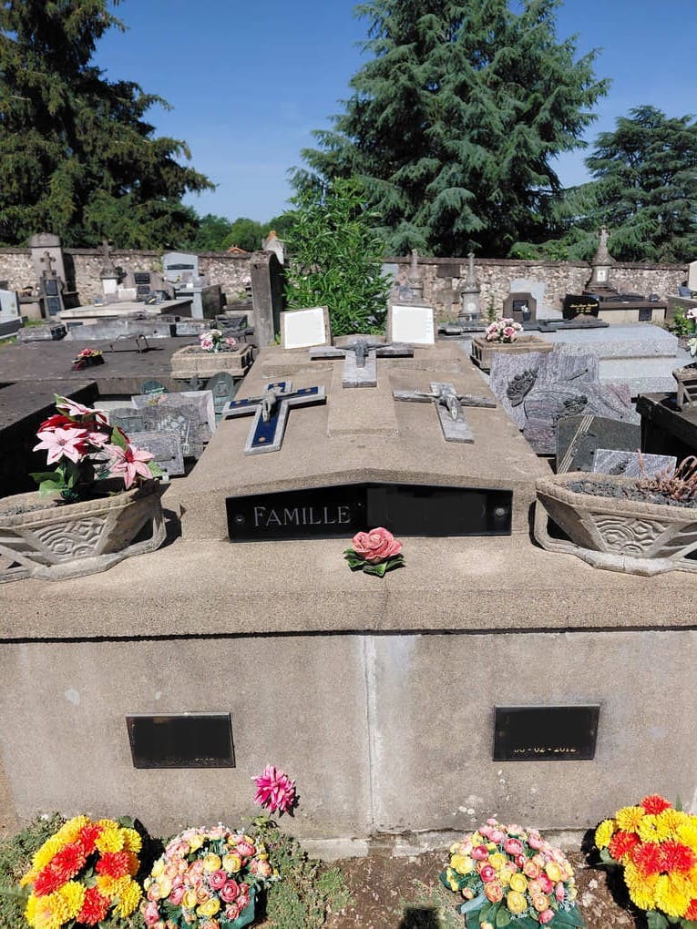 après nettoyage tombe 4