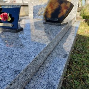 Entretien de tombe simple – Intervention unique
